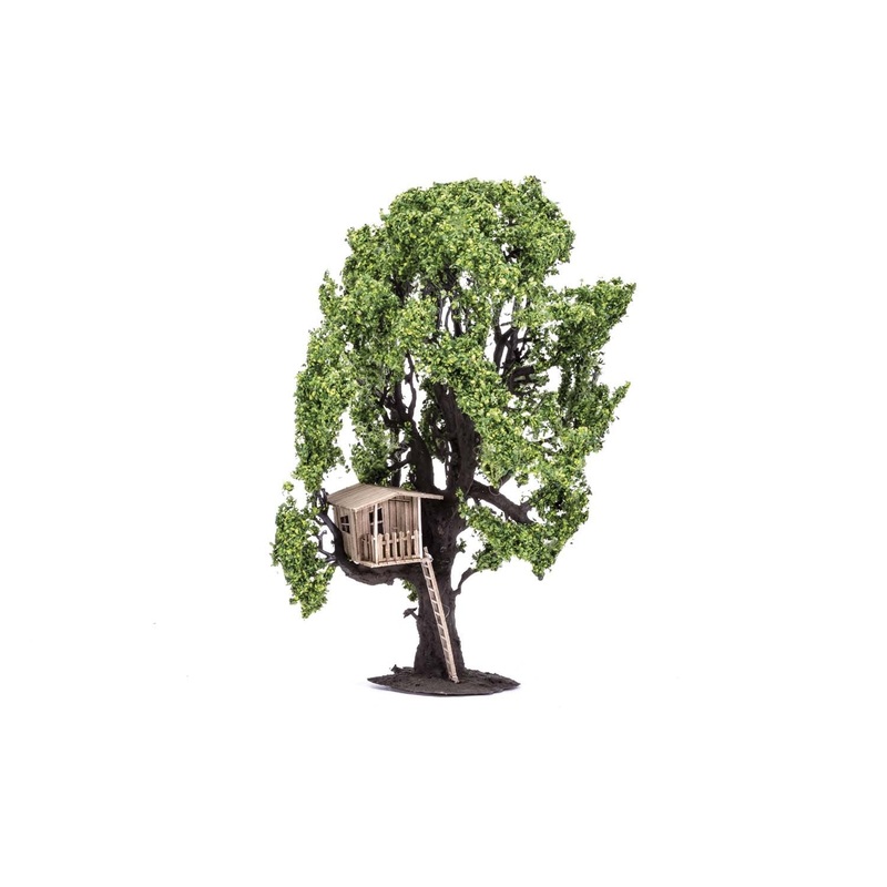 Tree with Tree House 15cm