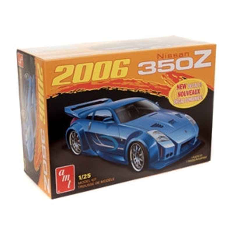 AMT 1:25 2006 Nissan 350Z