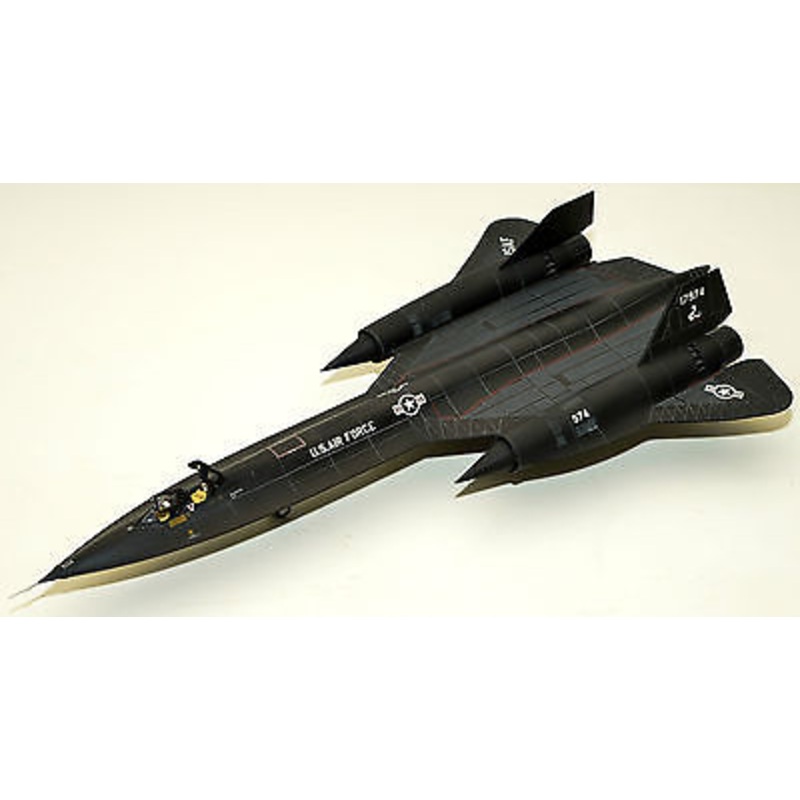 Century Wings SR-71 Blackbird U.S. Air Force SRW 61-7974 ICHIBAN 1968 KADENA AB