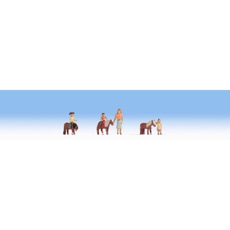 Noch 15635 OO Gauge Ponies With Riders (3) And Groom Figure Set