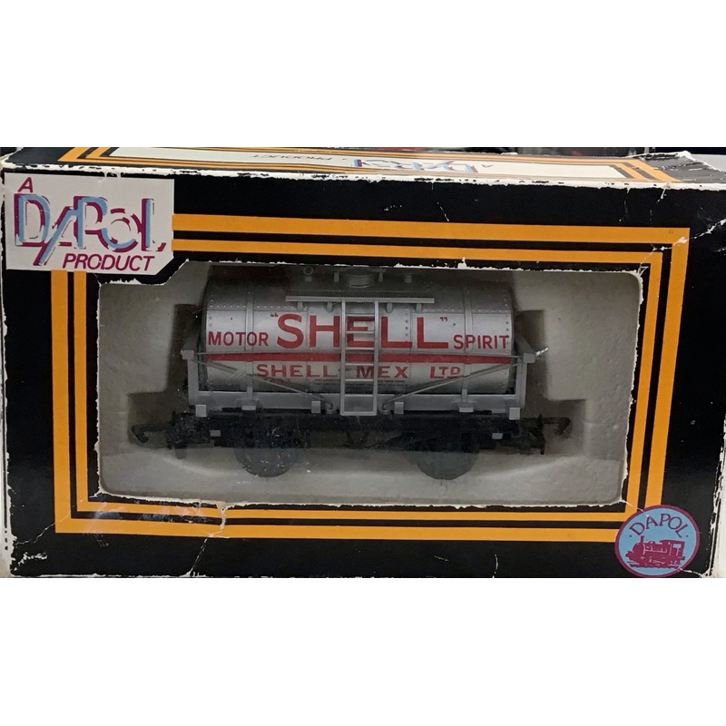 Pre-Owned Dapol ‘Shell’ 12T Oil Tanker Wagon N13 B135
