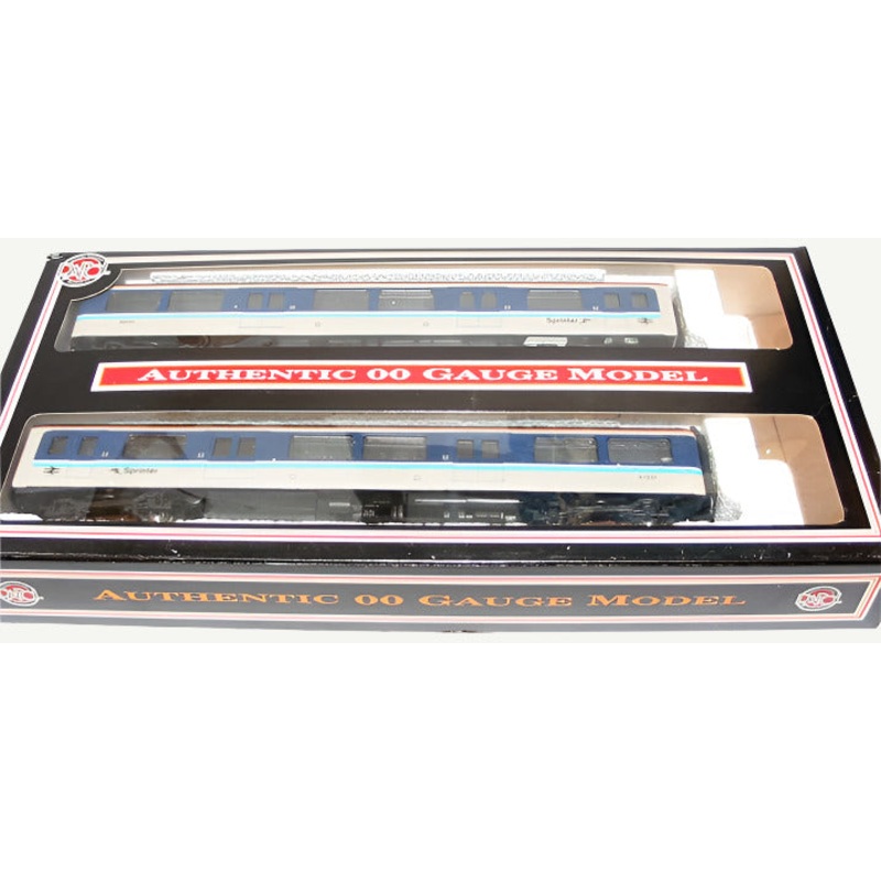 Dapol OO Gauge Class 150 Sprinter 2 car set. Power car 57237 and trailer 52237.