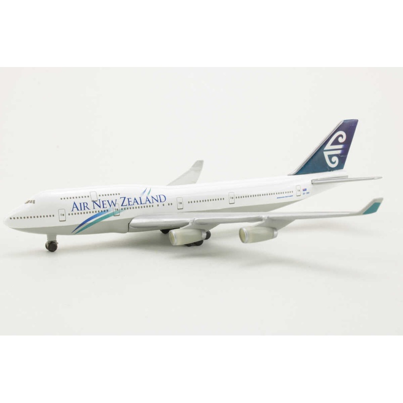 Herpa Wings 1:500 Air New Zealand Boeing 747-400 500678