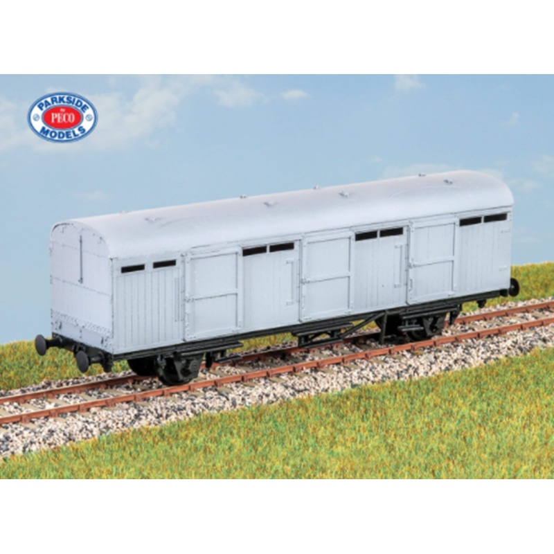 LNER Extra Long CCT (4 Wheel) Van Kit