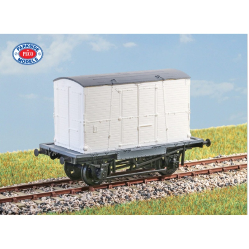 BR ‘Conflat A’ Container Wagon (Diag. 1/067) with FM Container Kit
