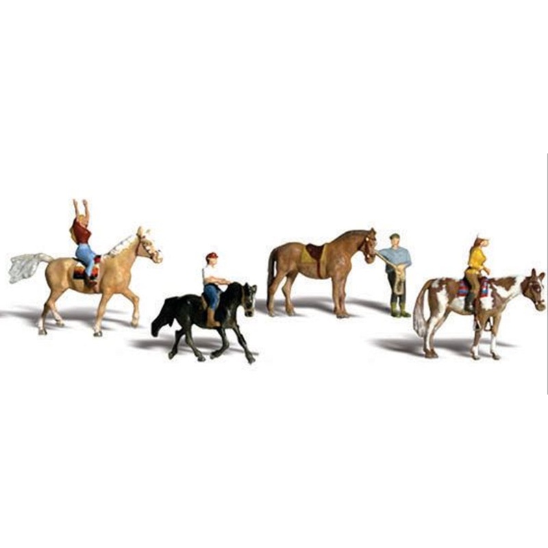 A2159 Scenic Accents – Horseback Riders – N Scale