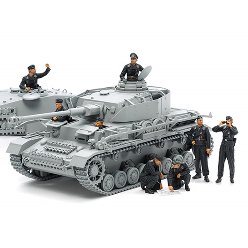 1/35 Military Miniature Series No.354 Wehrmacht Tank Crew Kit