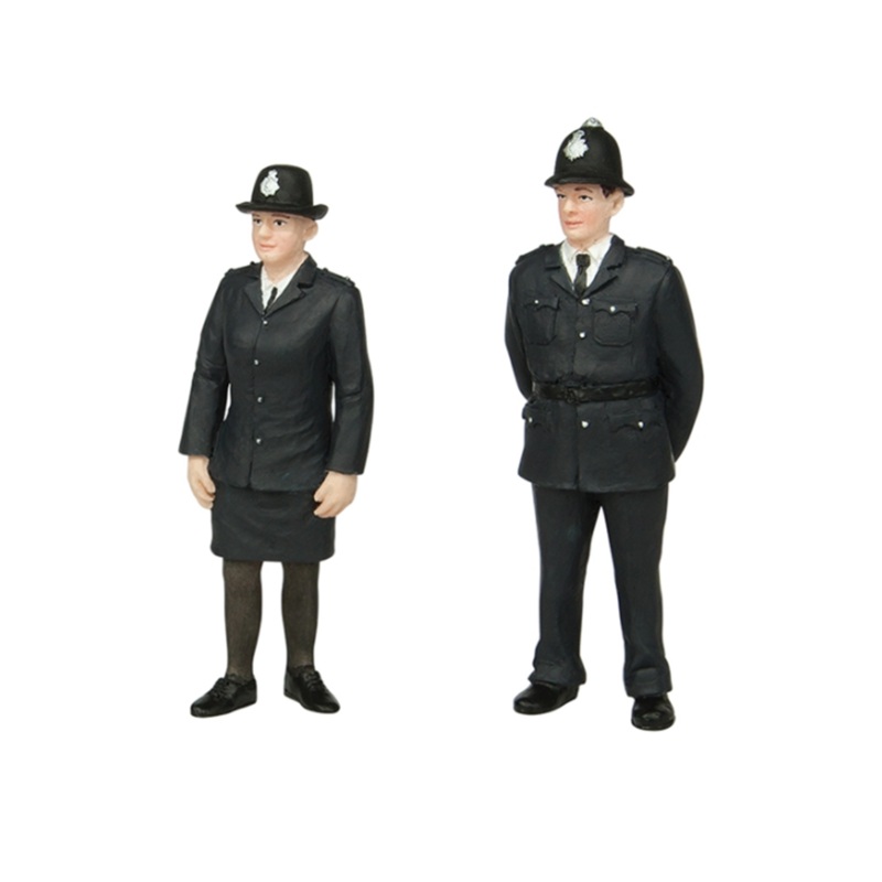 Bachmann G Scale Policeman and Policewoman