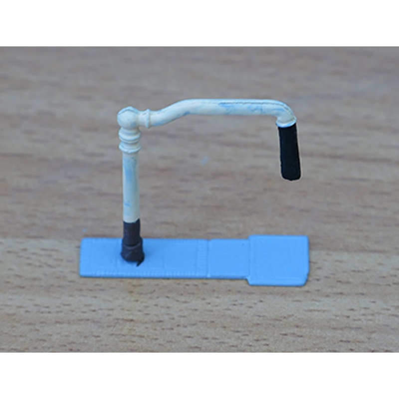 N Gauge Painted GWR Water Crane – Ground Mounted