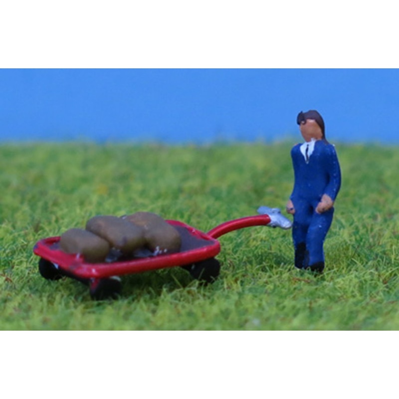 N Gauge Porters and Mailtrolley by 2