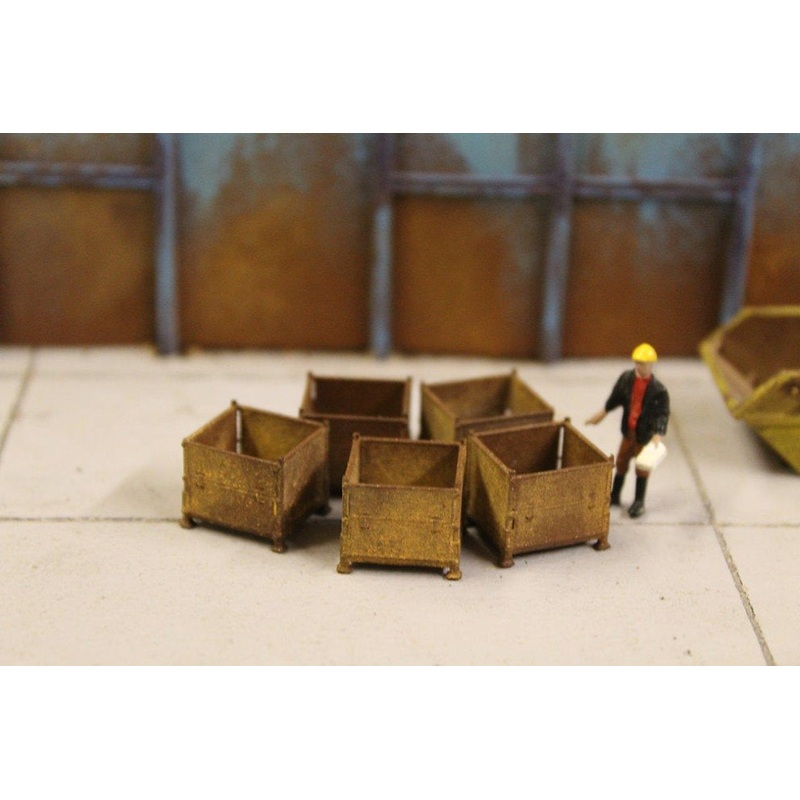 5 x Brown Rusty Stillage Containers