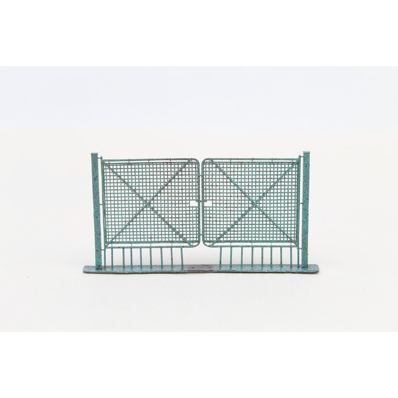 Depot Yard Gate – Green Weathered – CLOSED