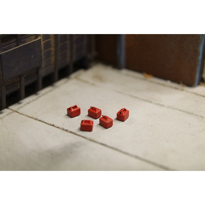 Petrol Cans – Pack of 5 – RED