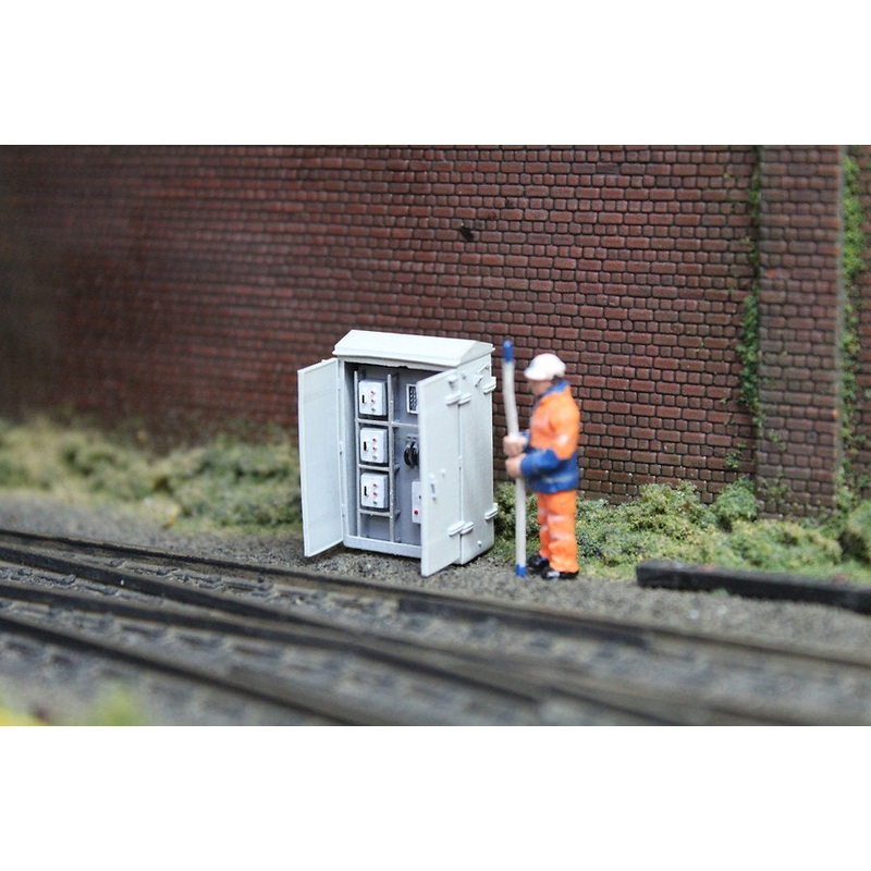 Relay Box 4 Door – OPEN – Light Grey