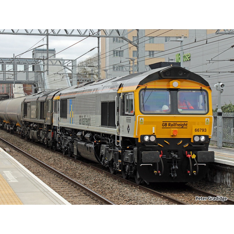 Class 66 793 Railfreight Construction Diesel Locomotive