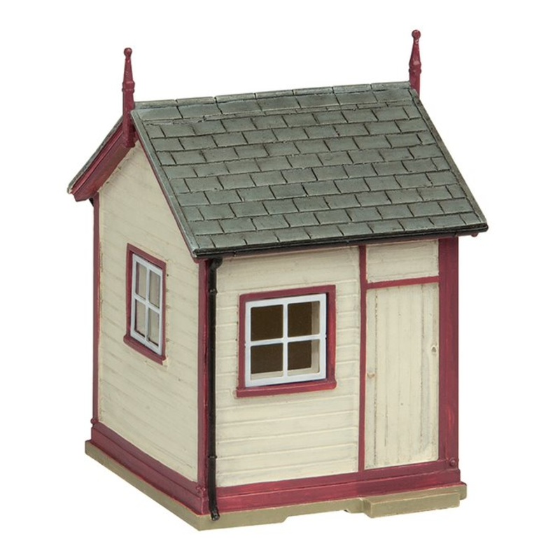 GCR Lamp Hut Maroon and Cream