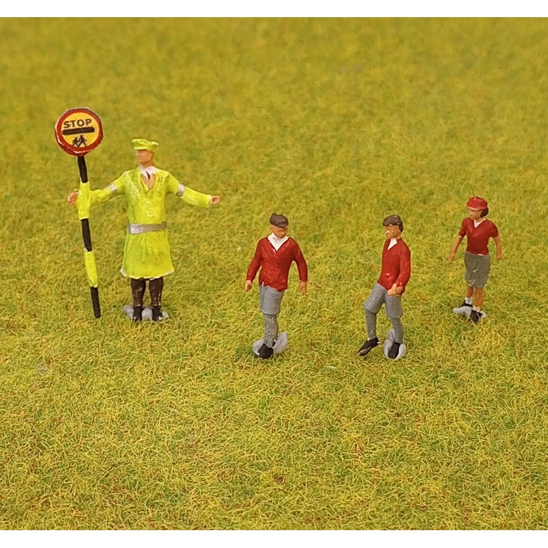 OO Gauge School crossing patrol (1990 onwards)