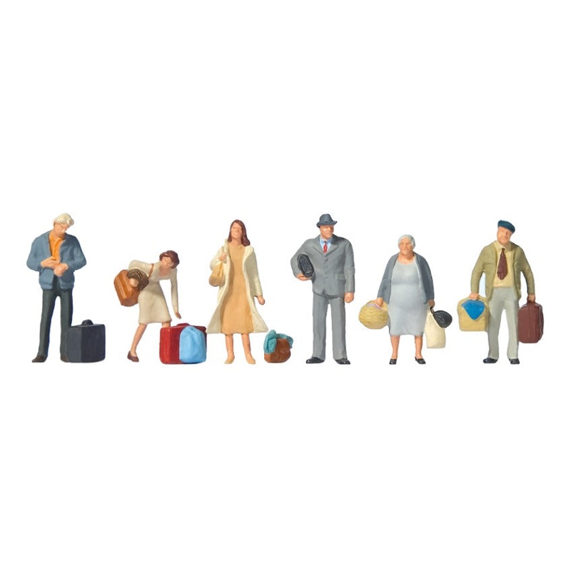 Waiting Passengers (6) British OO Scale Figure Set