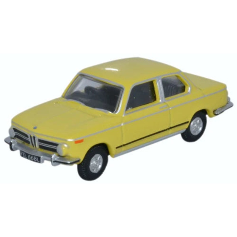 BMW 2002 Golf Yellow