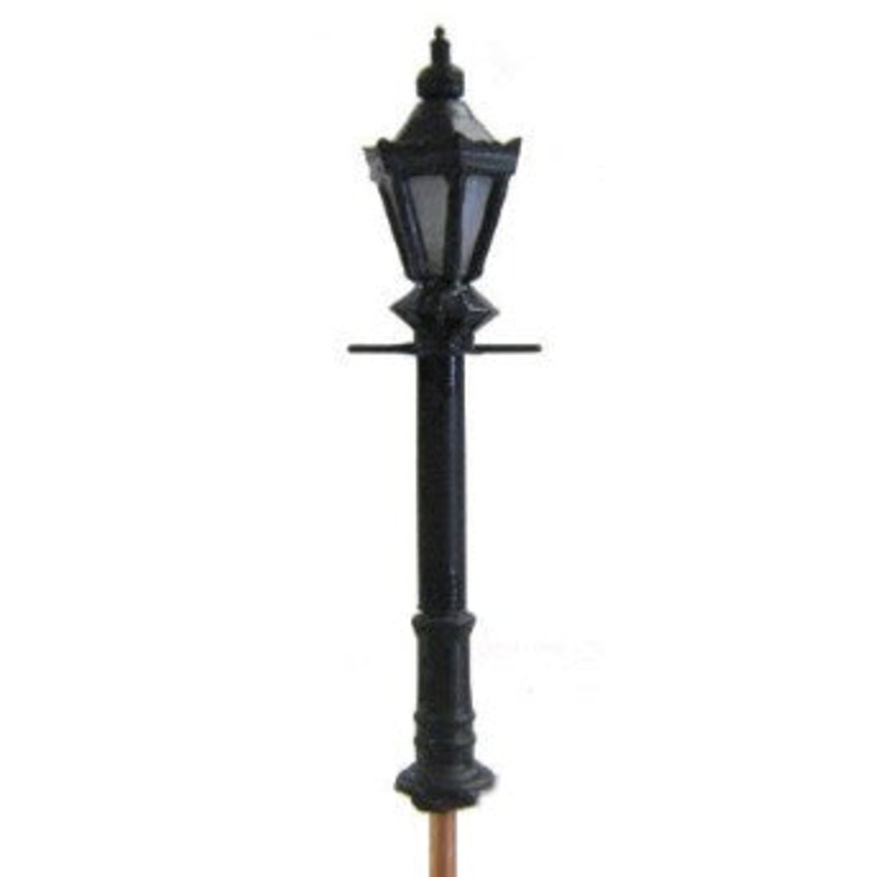 Ornate Platform LED Lamps (4)
