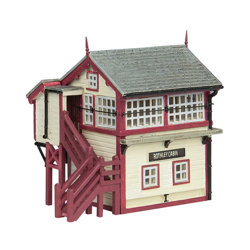 GCR Wooden Signal Box Maroon and Cream