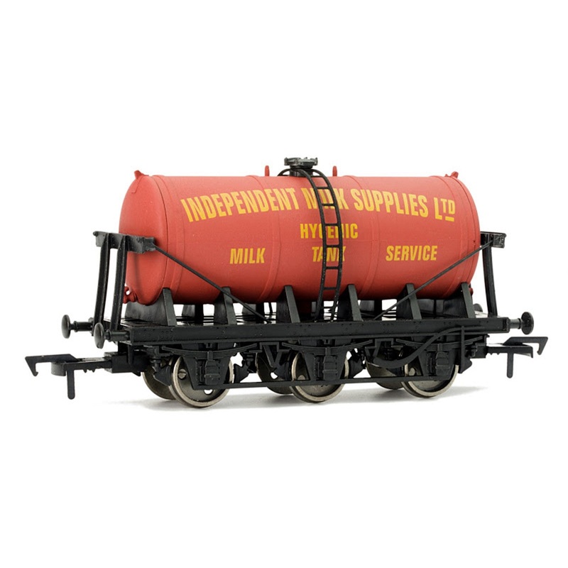 Independent Milk Supplies 6 Wheel Milk Tanker