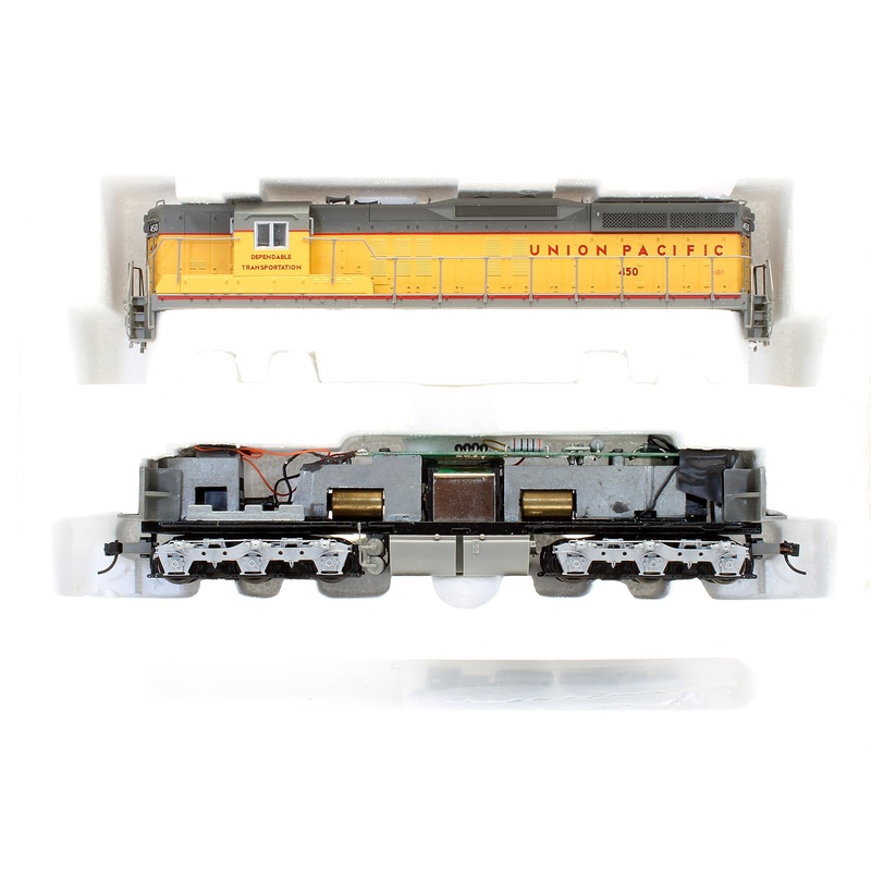 Pre-Owned SD7 Diesel Locomotive Union Pacific – Road #450