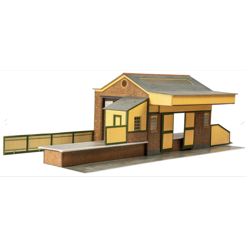 Good Depot Building (Red Brick) Cardboard Kit