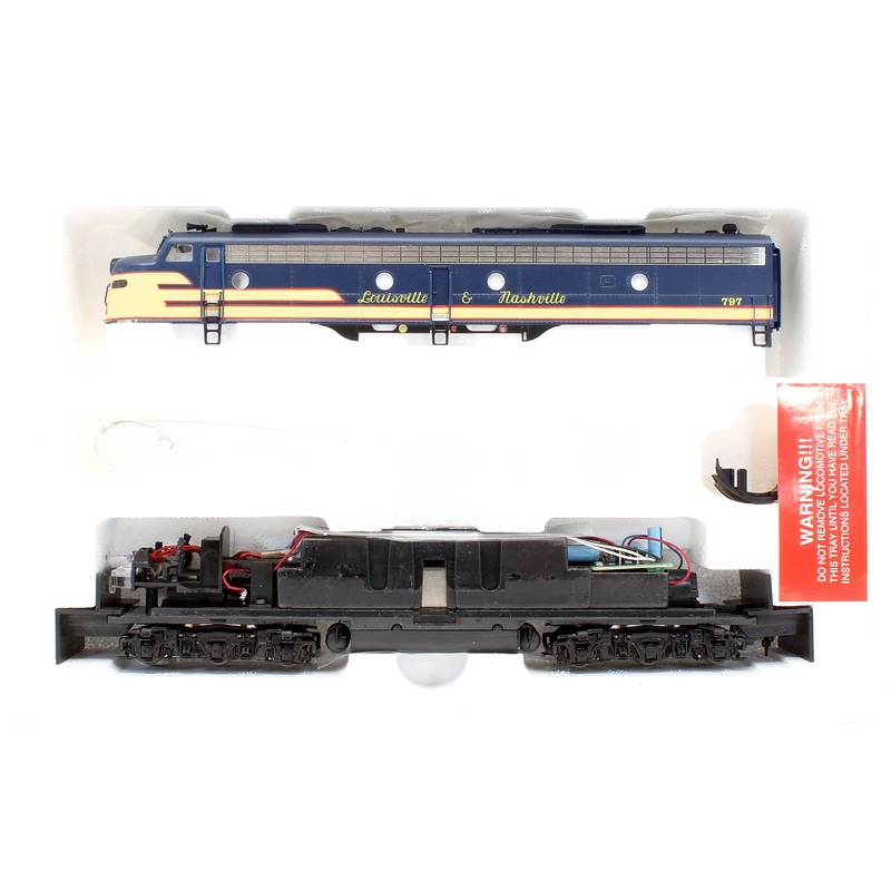 Pre-Owned E8/9 Diesel Locomotive L&N – Road #797