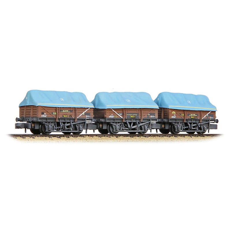 5 Plank China Clay 3-Wagon Pack BR Bauxite (TOPS) with Tent Canopy No.B743029, B743367 & B743806 – Weathered